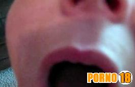 gozada dentro da boca coroa